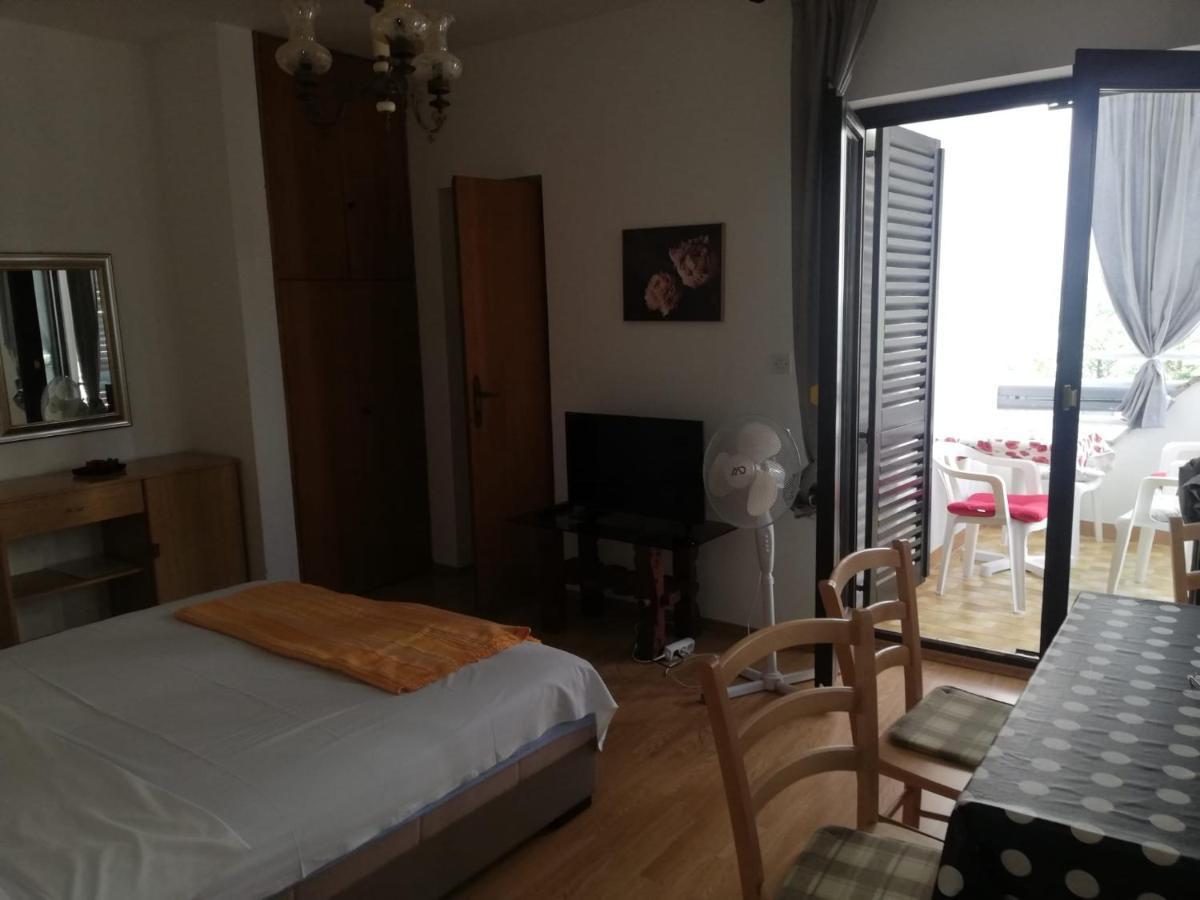 Iva/Sepac 1 Apartment Krk Town Exterior photo